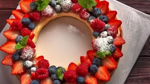 Couronne de Tarte aux Fruits Rouges et Crème Pâtissière