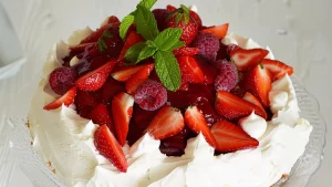 Pavlova aux Fraises et Framboises