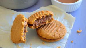 Sandwich Cookies au Beurre de Cacahuète et Ganache au Chocolat au Lait