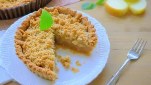 Tarte Crumble aux Pommes et Caramel Beurre Salé