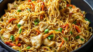 Chicken-Chow-Mein-with-the-Best-Chow-Mein-Sauce-Natashas-Kitchen