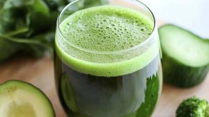 Green-Glow-Juice-Delightful-Mom-Food